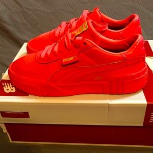 Womens hot pink cali 80’s